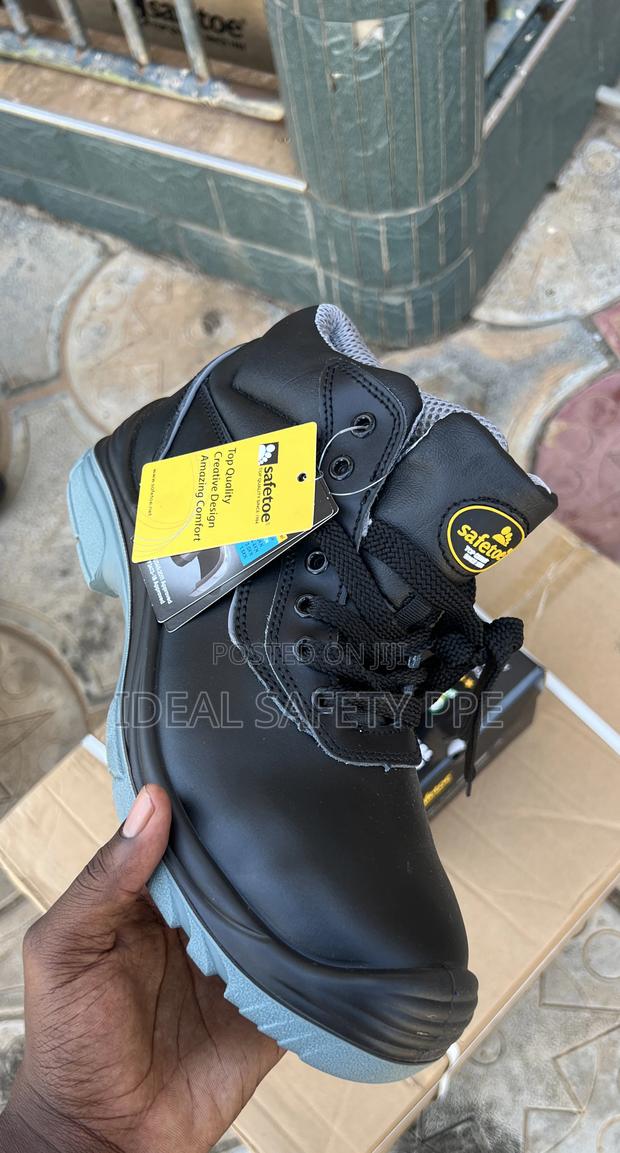 Safetoe Safety Boot · Photo 3