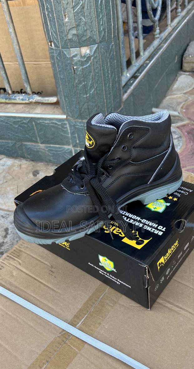 Safetoe Safety Boot · Photo 2