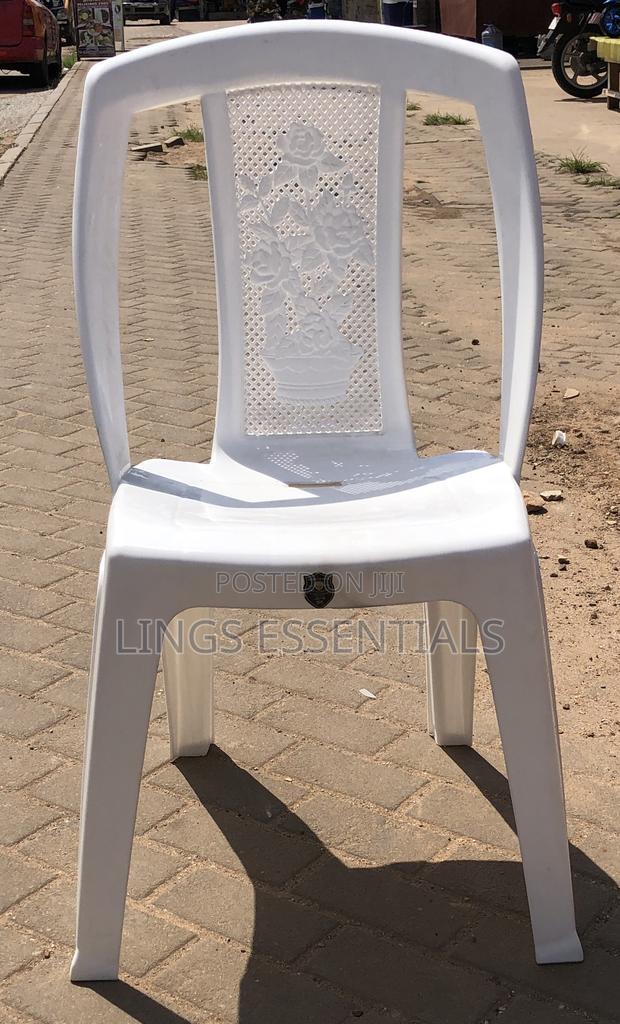Armless Chair · Photo 1