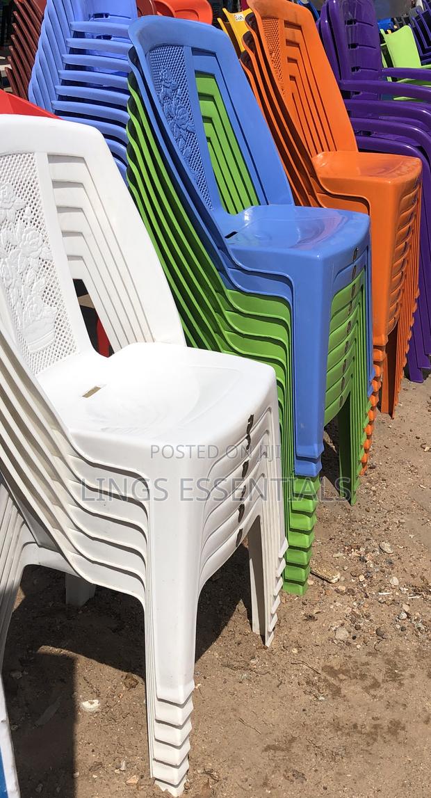 Armless Chair · Photo 2