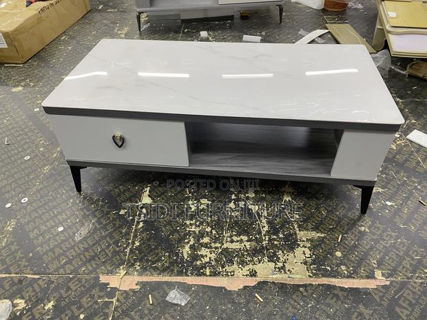 Center Table K19-120 · Photo 1