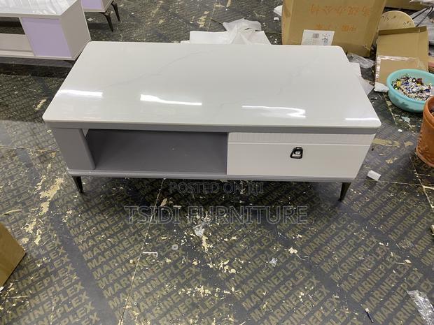 Durable Center Table A71- 120 · Photo 1