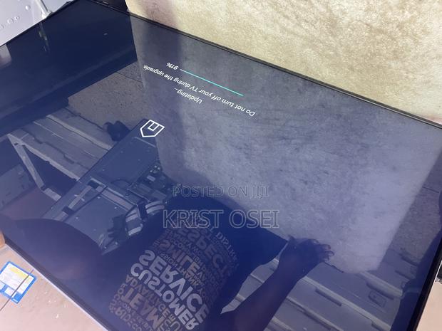 Samsung 65” 2022 Model · Photo 2
