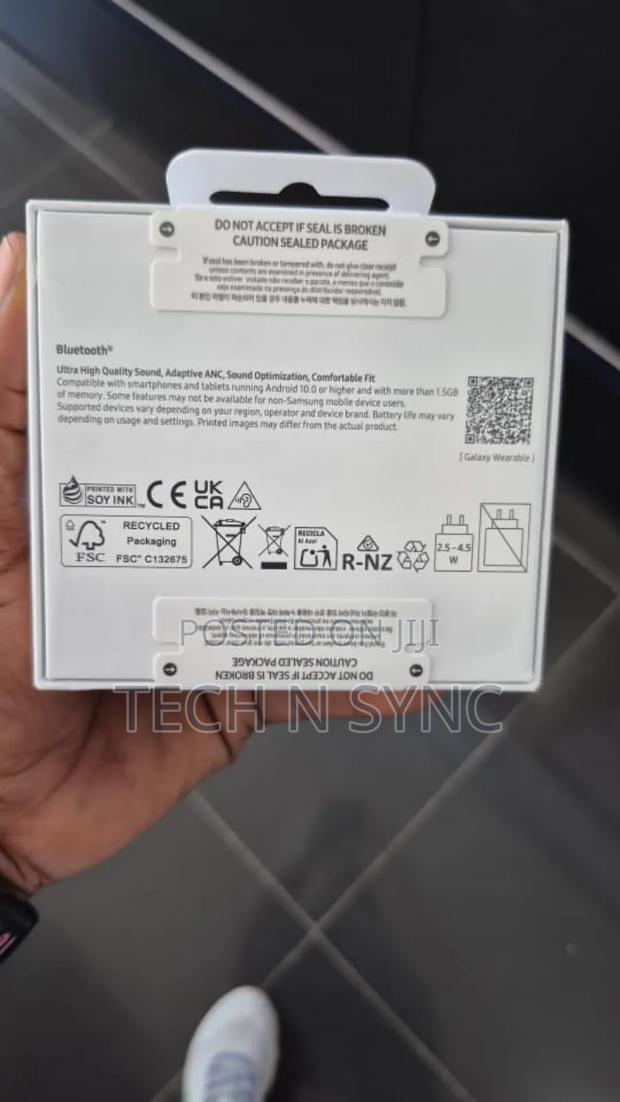 Samsung Galaxy Buds 3 · Photo 2