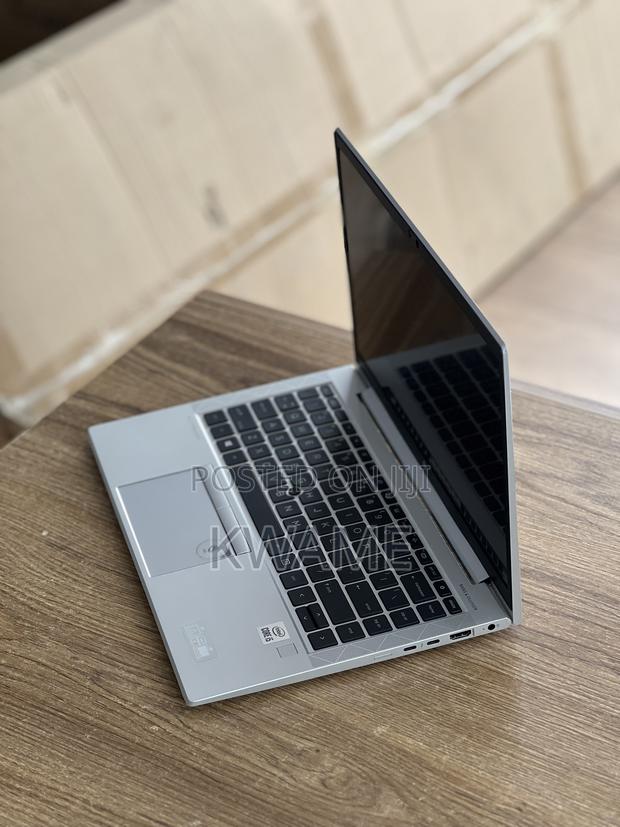 Laptop HP EliteBook 840 G7 8GB Intel Core I5 SSD 256GB · Photo 2