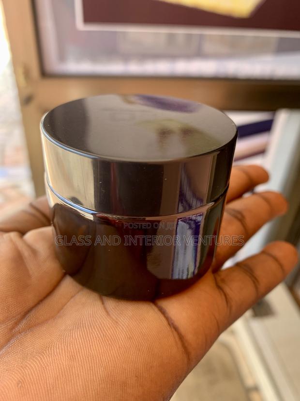 Cosmetic Container 50ml · Photo 1