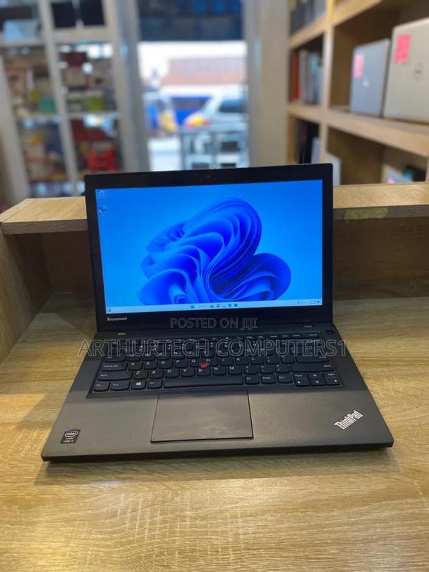 Laptop Lenovo ThinkPad T440 8GB Intel Core I5 HDD 500GB · Photo 3
