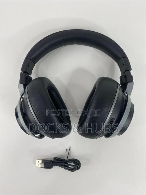 Turtle Beach Stealth Pro Wireless Gaming Headset Noise-Cancelling · Photo 1