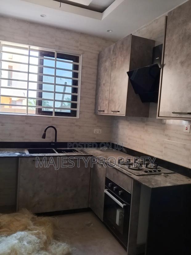 3bdrm Duplex in Batsona, Spintex for sale · Photo 8