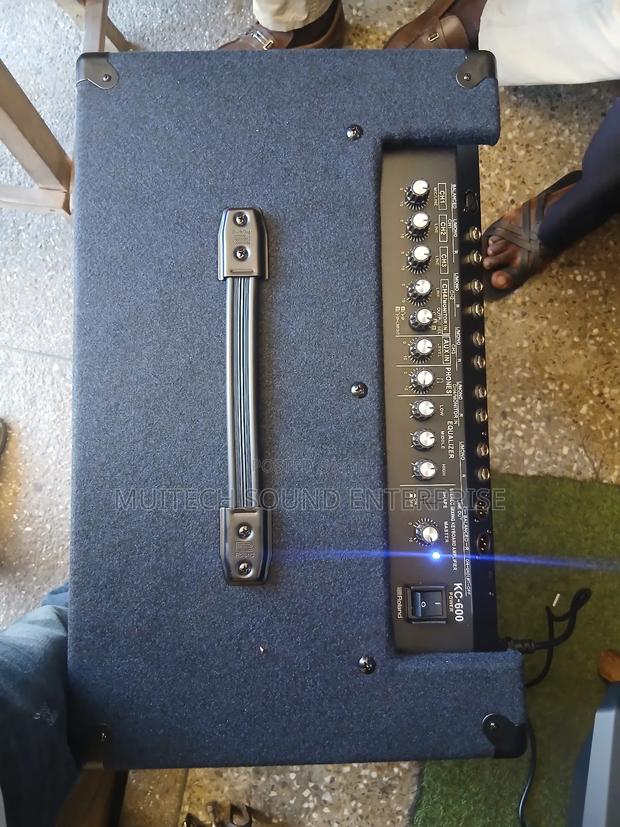 Roland Keyboard Combo (Roland Kb 600) · Photo 3
