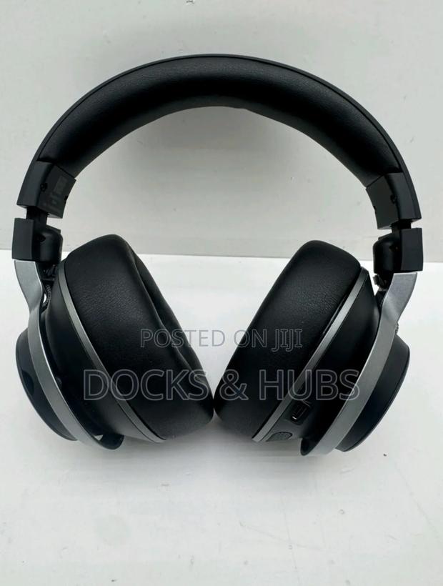 Turtle Beach Stealth Pro Wireless Gaming Headset Noise-Cancelling · Photo 7