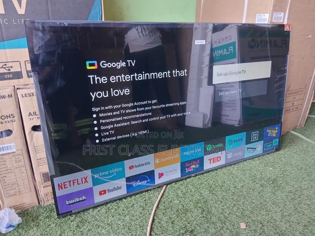 Home Happiness Comes With TCL Digital Tv · Photo 1