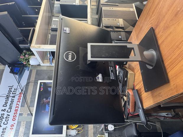 24 Inches Dell Full Hd Monitor · Photo 2