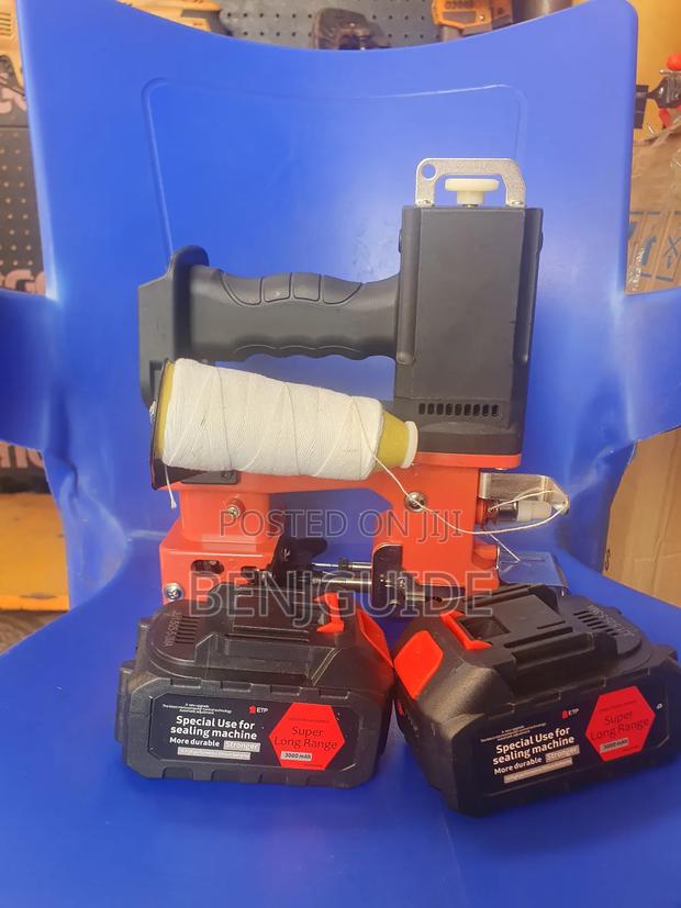 Cordless Sack Closing/ Sewing Machine · Photo 4