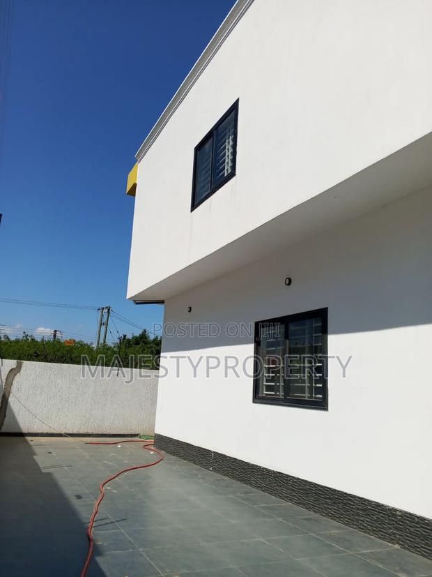 Newly Built 4 Bedrooms Duplex for Sale at Spintex HFC Estate · Photo 6