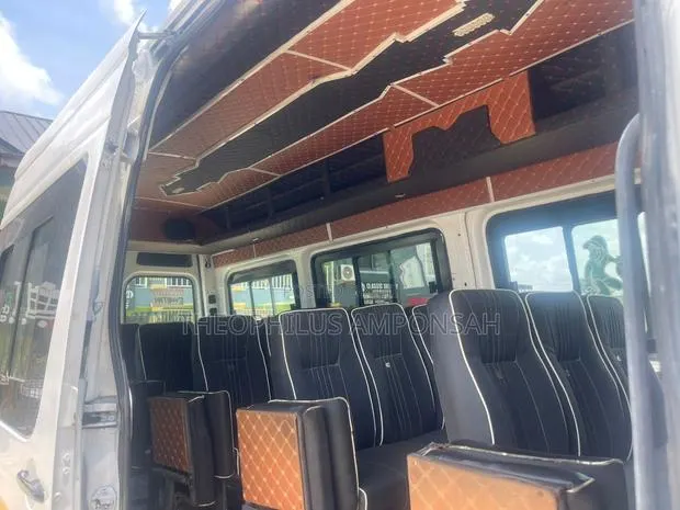 Mercedes-Benz Sprinter 2009 White · Photo 4
