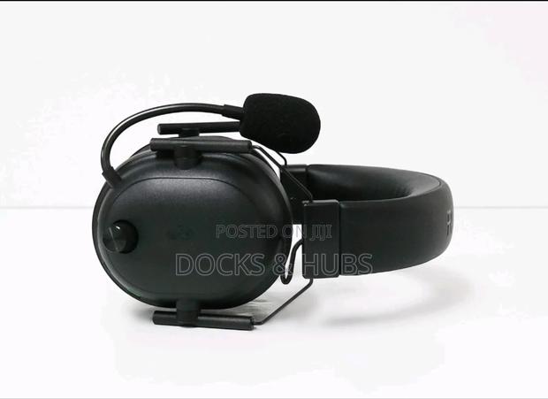 Razer Blackshark V2 Hyperspeed - Wireless Esports Headset · Photo 2