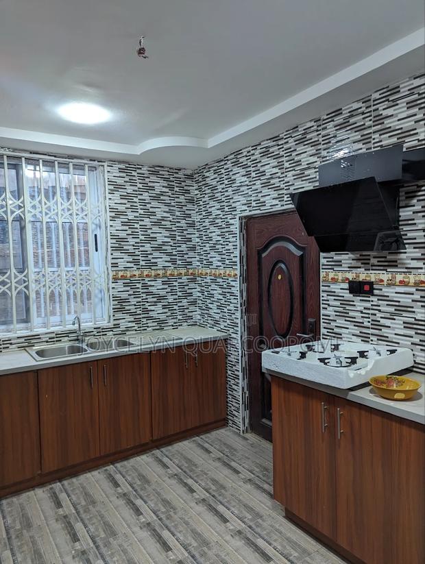 5bdrm Mansion in Dodowa for rent · Photo 6