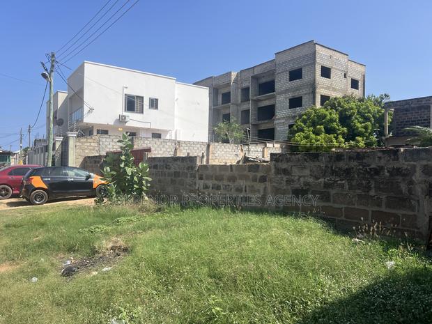 6bdrm House in Lashibi, Accra Metropolitan for sale · Photo 3