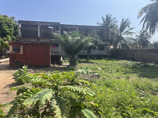 6bdrm House in Lashibi, Accra Metropolitan for sale · Photo 4