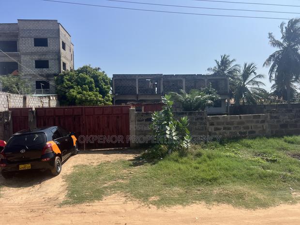6bdrm House in Lashibi, Accra Metropolitan for sale · Photo 7