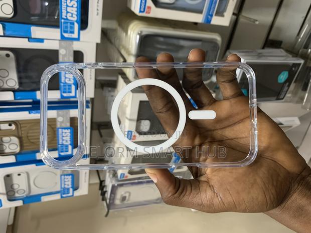 iPhone 17 Air Crystal Clear Case · Photo 4