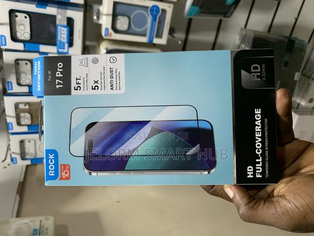 iPhone 17 | 17 Pro Screen Protector · Photo 3
