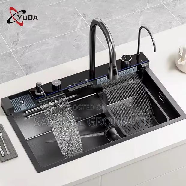 Kitchen Sink With Water Fall Functionality · Photo 3