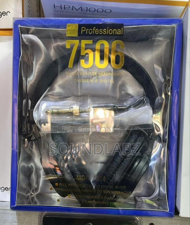 Sony MDR-7506 Professional Headphone · Photo 1