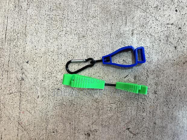 Glove Clips · Photo 2