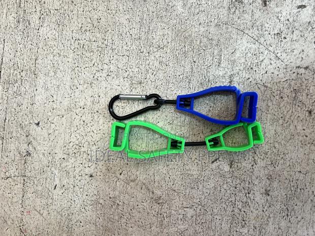 Glove Clips · Photo 1