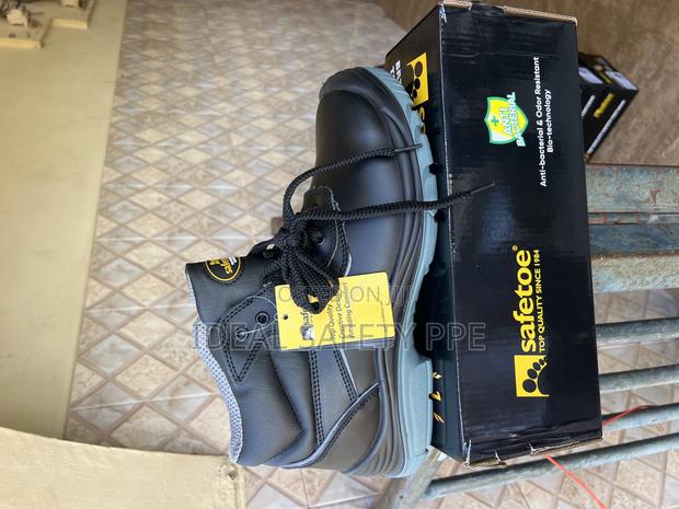 Safetoe Safety Boot · Photo 1
