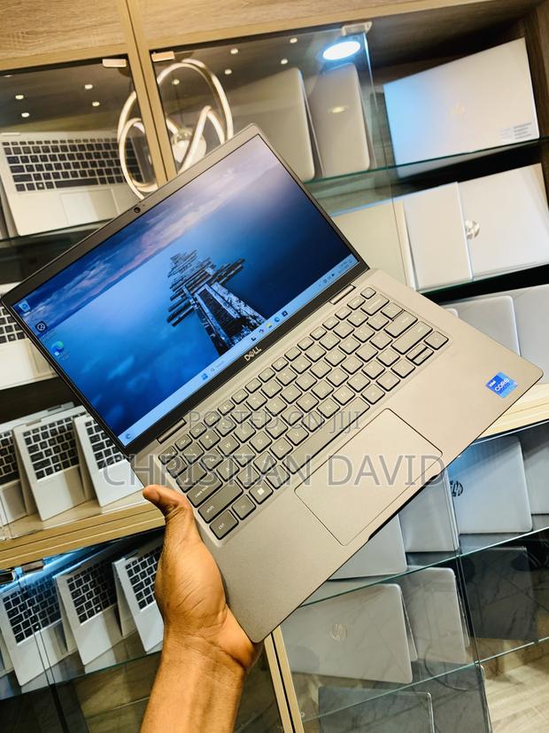 Laptop Dell Latitude 7330 32GB Intel Core i7 SSD 512GB · Photo 3