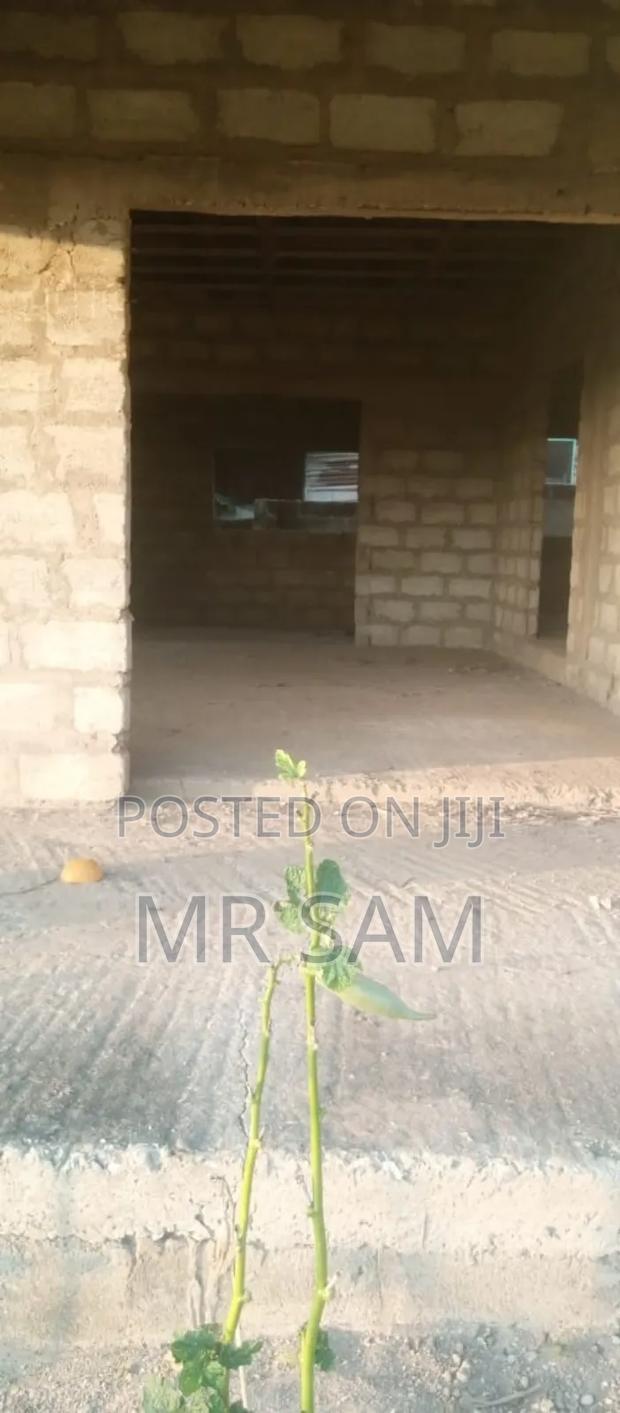2plot of Land With 3bedroom Uncompleted for Sale at Tuba Road · Photo 3