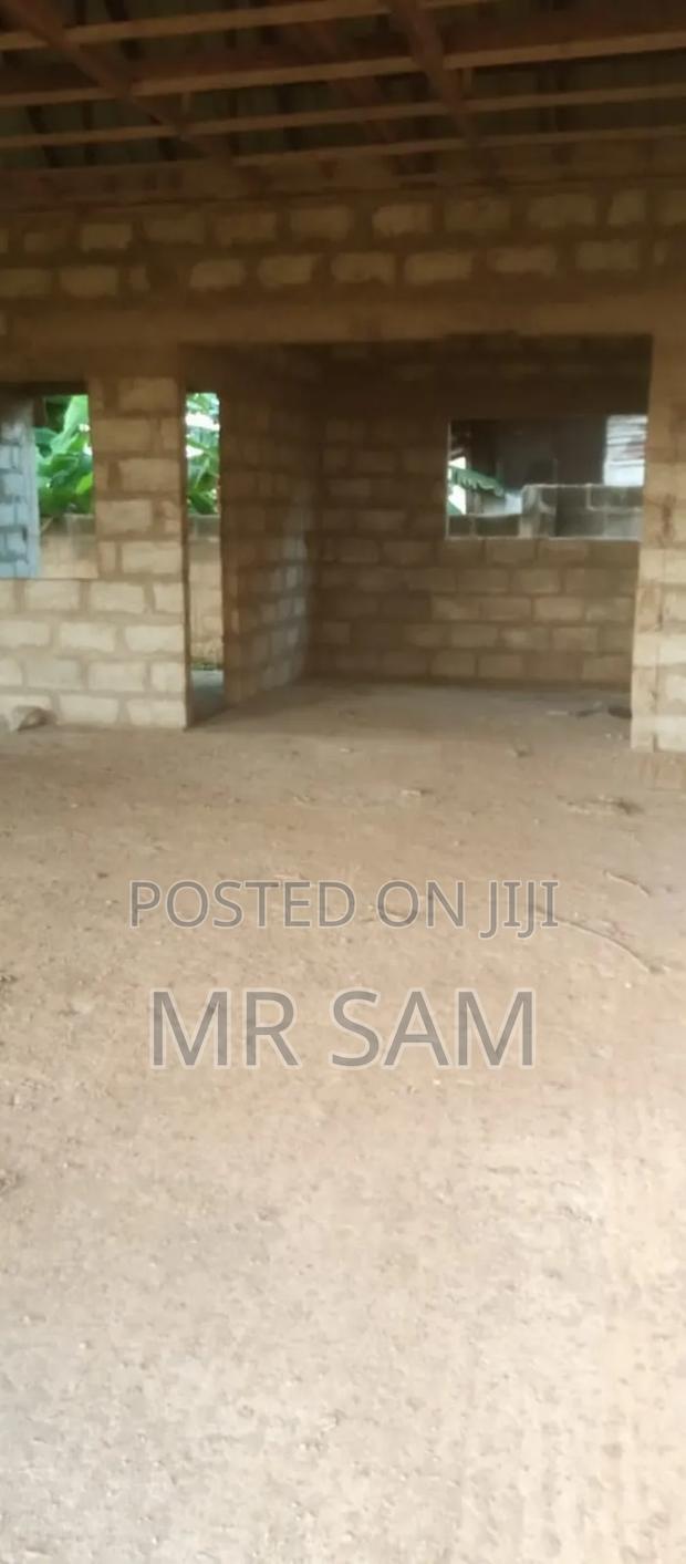 2plot of Land With 3bedroom Uncompleted for Sale at Tuba Road · Photo 5