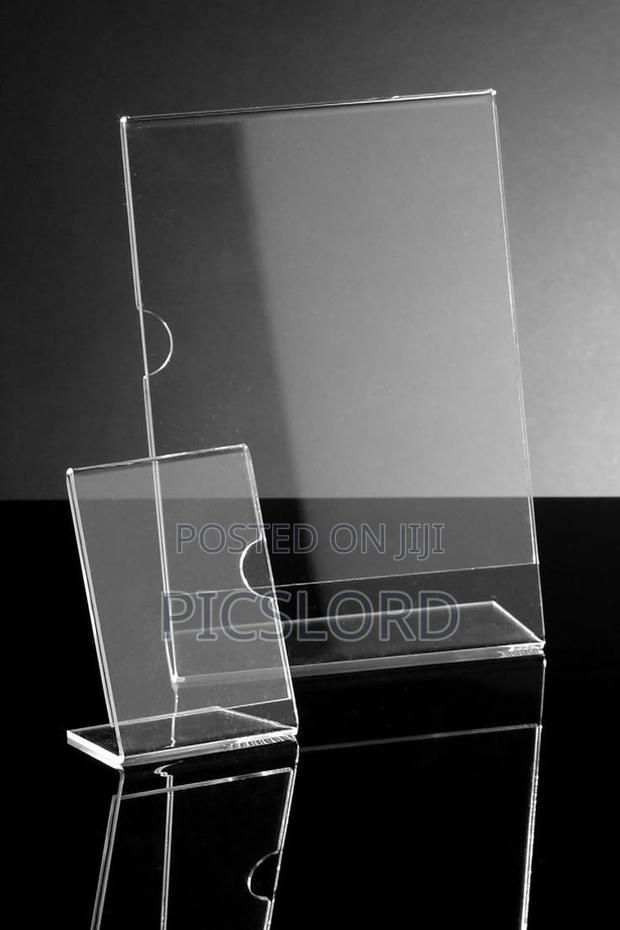 Dispay Table Top · Photo 1