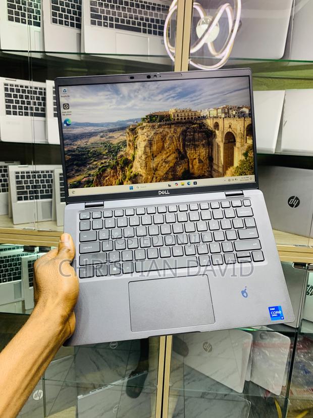 Laptop Dell Latitude 7420 32GB Intel Core I7 SSD 512GB · Photo 4