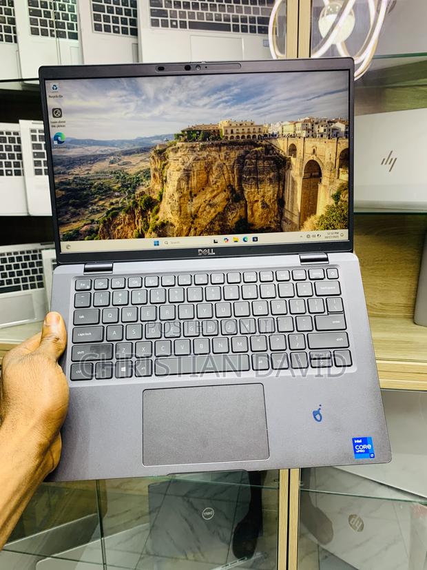 Laptop Dell Latitude 7420 32GB Intel Core I7 SSD 512GB · Photo 3