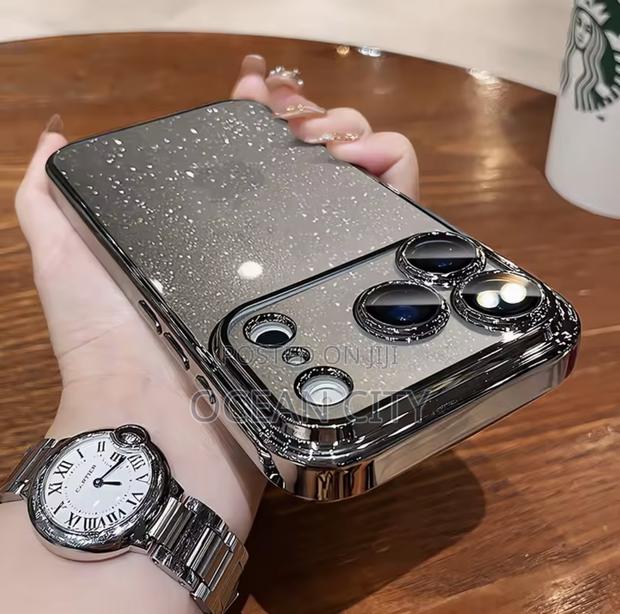 iPhone 17 Pro Max / Pro Cases · Photo 1
