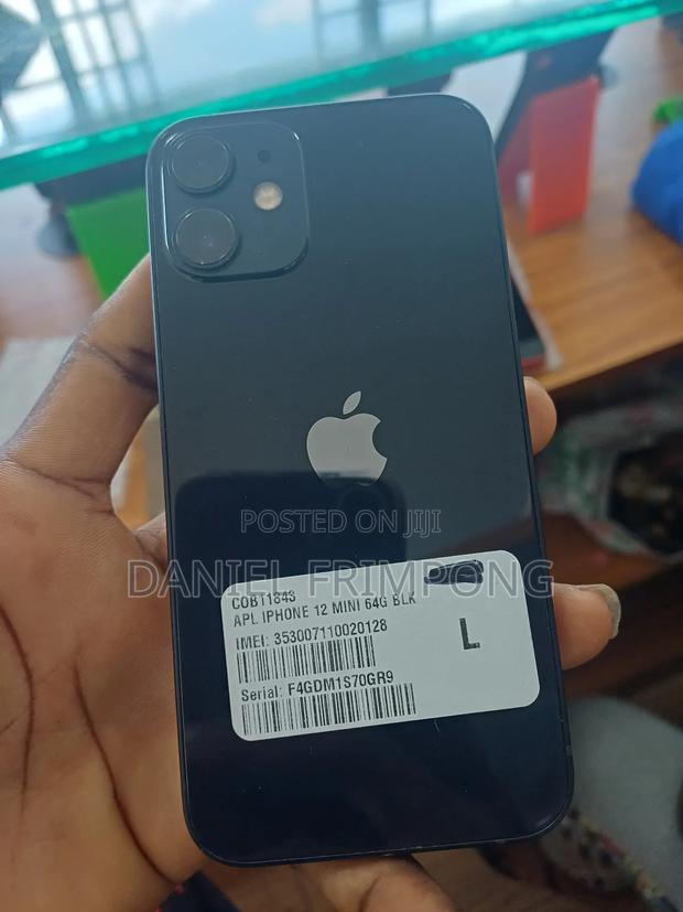 Apple iPhone 12 mini 64 GB Black · Photo 2