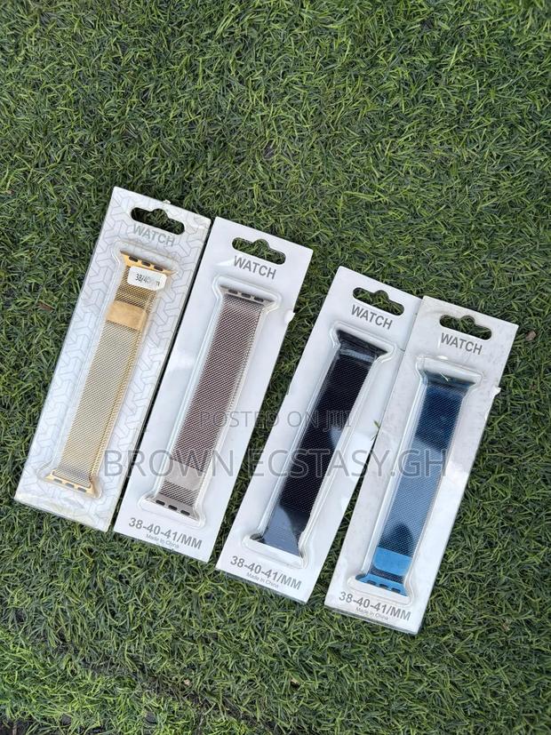 Apple Watch Mesh Metal Straps · Photo 5