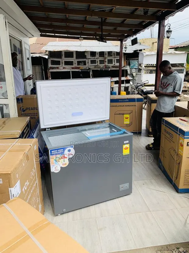 Ultra New Nasco NAS-300FL Single-Door Electric Chest Freezer · Photo 1