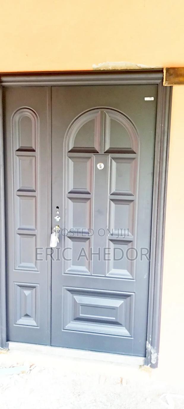 One and Half Available Roughly Design Metal Door and Accessories · Photo 1