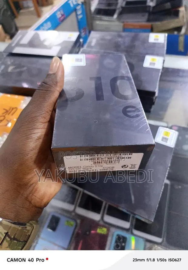 New Samsung Galaxy S10e 128 GB Black · Photo 1