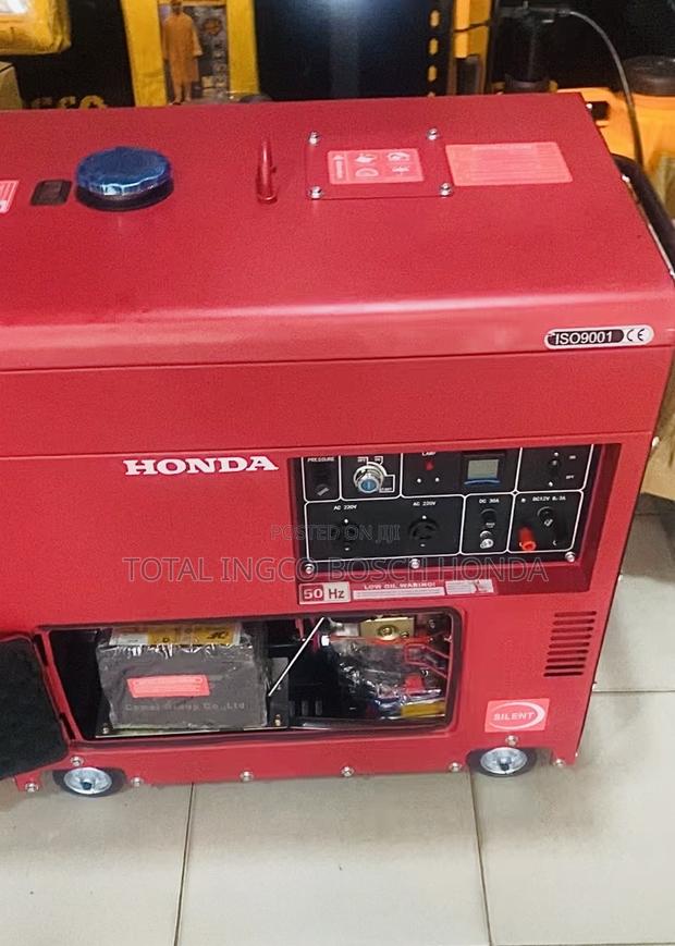 Generator Honda Powerful 15kva Soundproof Push to Start · Photo 2