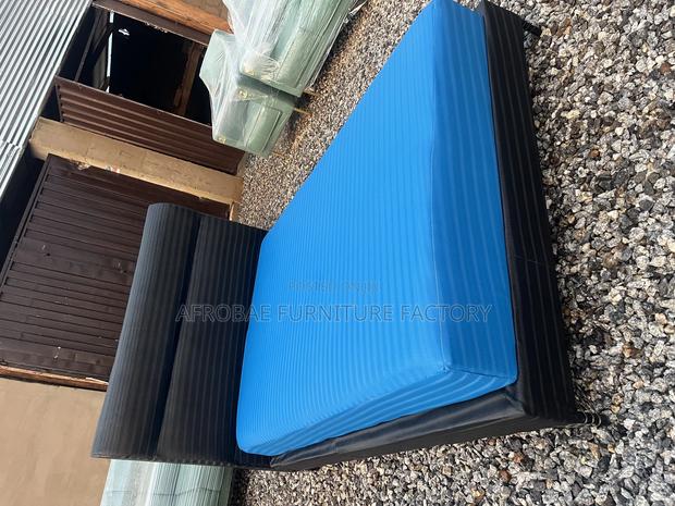 Quality Double Bed With Undetachable Mattress · Photo 2
