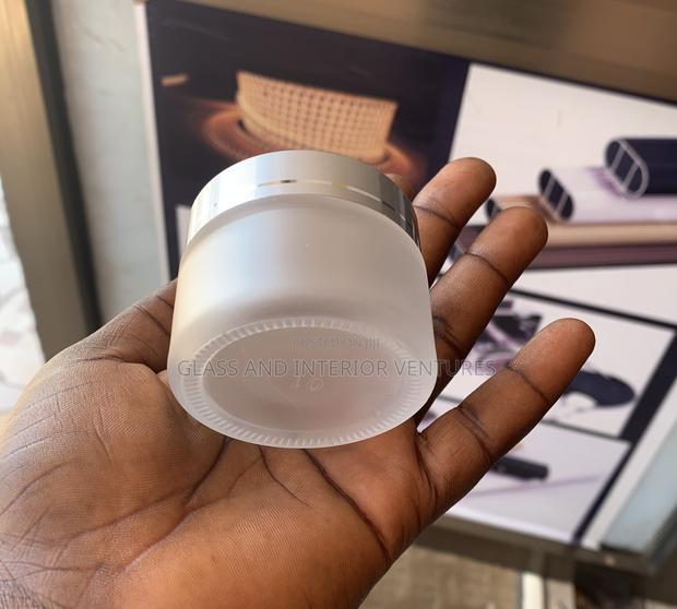 Cosmetic Container 50ml · Photo 2