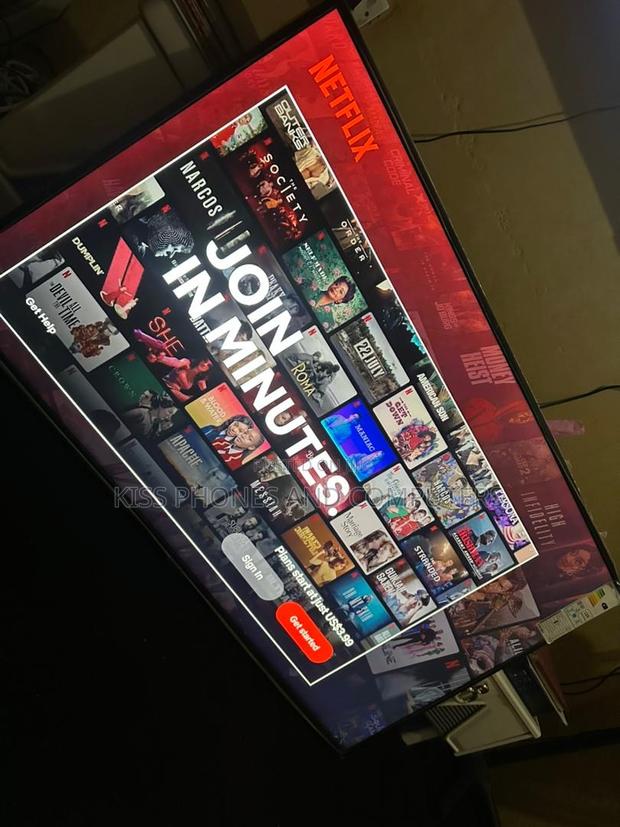 Samsung Led 50inches Smart TV · Photo 5