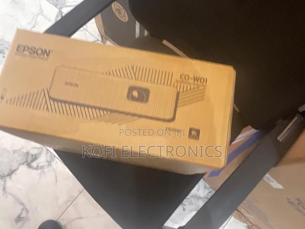 Vivid Color Epson Co-W01 Hdmi Projector for Home Cinema · Photo 2