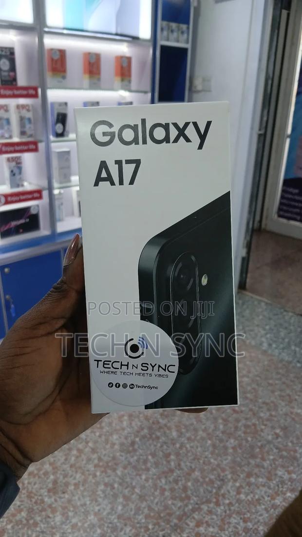 New Samsung Galaxy A17 256 GB Black · Photo 2